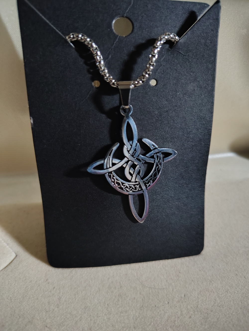 🧙New Celtic Witch’s Knot Protection Pendant Necklace – 24" Chain🧙